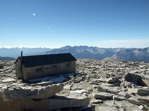 Mt. Whitney Hut. Courtesy of Flickr user American Sherpa