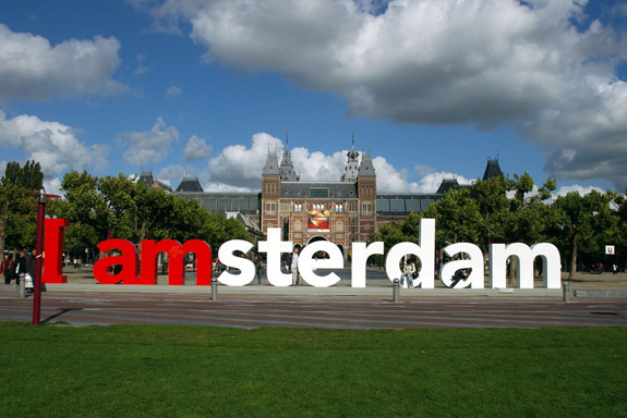 http://blogs.smithsonianmag.com/design/files/2012/08/i-amsterdam.jpg